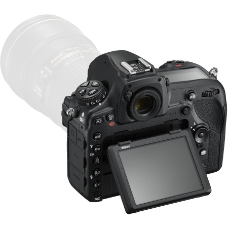 Canon EOS Rebel  T7   DSLR 18-55mm IS + estuche + 32gb Canon EOS Rebel  T7   DSLR 18-55mm IS + estuche + 32gb